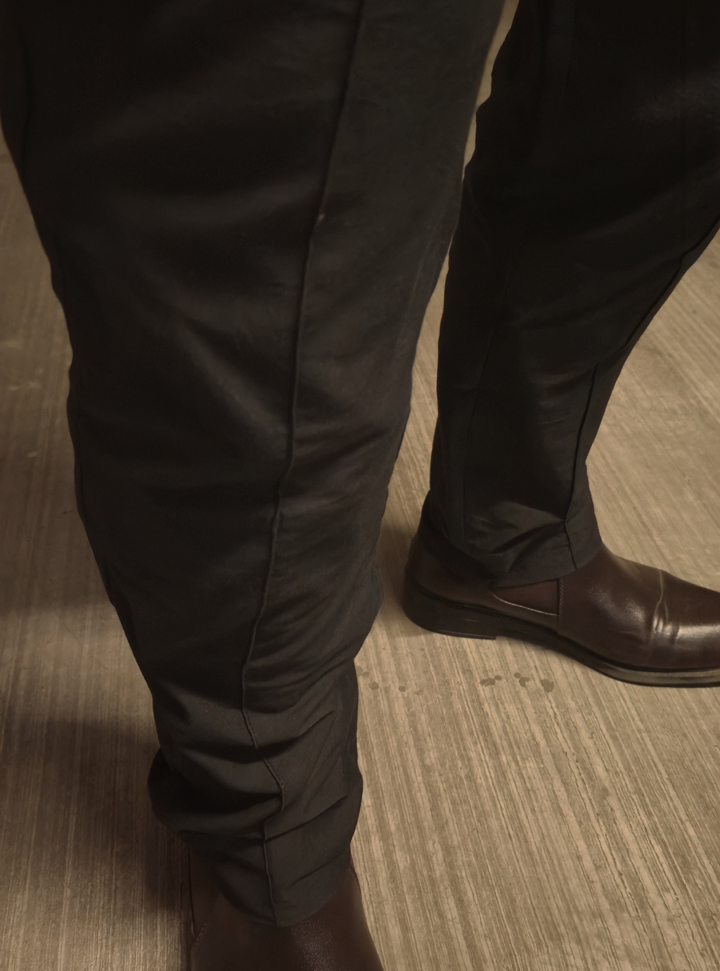 001- sleek trouser - A formal fit to unleash the soul with comfort and profession